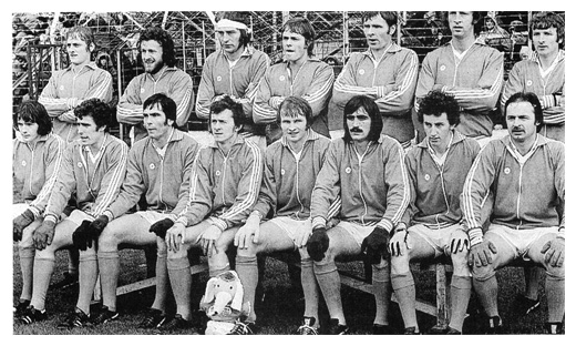 Peter Makem was the manager of an Armagh team which one the Ulster Senior Championship. Most of those players were in the squad pictured above in an All-Ireland semi-final.