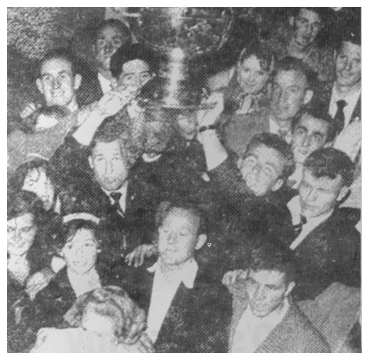 The Sam Maguire Cup is brought back across the border in 1961 by Captain
Paddy Doherty, assisted by P.J. McElroy, James McCartan, Brian Morgan, Patsy O'Hagan and Pat Rice.